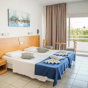 2* Hotell Cornelia